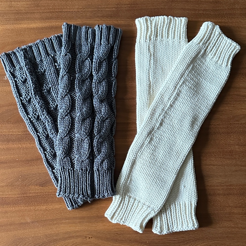 2 Pairs of Leg Warmers Cable Knit Gray and Cream
